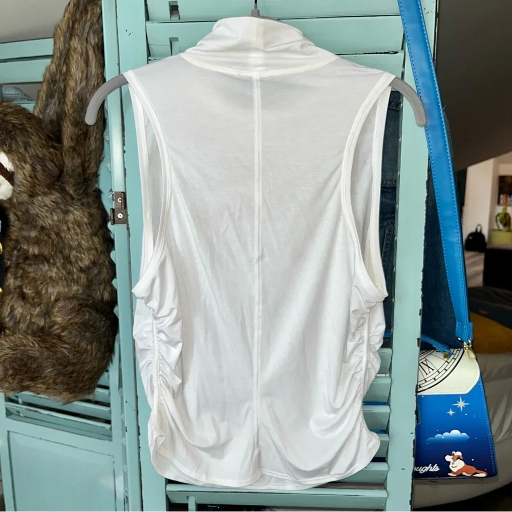 LULULEMON ATHLETICA See The Horizon Tank Turtleneck Rushed Sides Sheer Crop - Picture 7 of 7